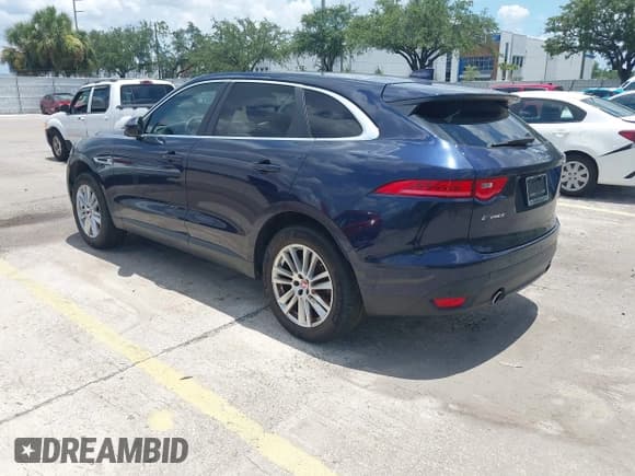✅ 2019 Jaguar F-Pace 25t Prestige • VIN: SADCK2GX5KA390178 • Lot: 42685619. Wystawiony na IAAI z przebiegiem 96 564 mil. Bezpłatny archiwum sprzedaży aukcyjnych z USA i szczegółowy raport historii pojazdu na DreamBid. Zdjęcie 3.