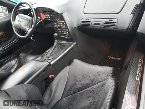 ✅ 1995 Chevrolet Corvette • VIN: 1G1YY32P3S5118646 • Lot: 81766814. Listed on Copart with 125,521 mi. Free auction sales archive from the USA and detailed vehicle history report at DreamBid. Image 8.