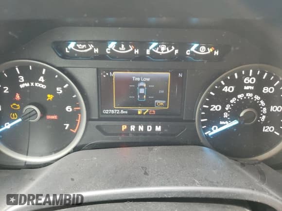 ✅ 2020 Ford F-150 XL • VIN: 1FTEW1CP8LKE04286 • Lot: 41620595. Wystawiony na Copart z przebiegiem 27 572 mil. Bezpłatny archiwum sprzedaży aukcyjnych z USA i szczegółowy raport historii pojazdu na DreamBid. Zdjęcie 9.