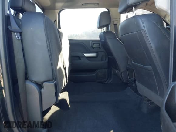 ✅ 2018 Chevrolet Silverado 2500HD LTZ • VIN: 1GC1KWEY5JF242796 • Lot: 43434125. Wystawiony na IAAI z przebiegiem 142 736 mil. Bezpłatny archiwum sprzedaży aukcyjnych z USA i szczegółowy raport historii pojazdu na DreamBid. Zdjęcie 8.