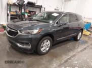 ✅ 2021 Buick Enclave Essence • VIN: 5GAEVAKW5MJ133840 • Lot: 43140499. Wystawiony na IAAI z przebiegiem 71 413 mil. Bezpłatny archiwum sprzedaży aukcyjnych z USA i szczegółowy raport historii pojazdu na DreamBid. Zdjęcie 2.