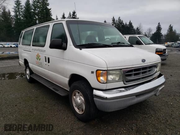 ✅ 2002 Ford Econoline Passenger XL • VIN: 1FBSS31L82HA61523 • Лот: 84911784. Опубликован ранее на Copart с пробегом 71 107 миль. Бесплатный доступ к архиву аукционных продаж из США и подробный отчёт об истории автомобиля на DreamBid. Изображение 4.
