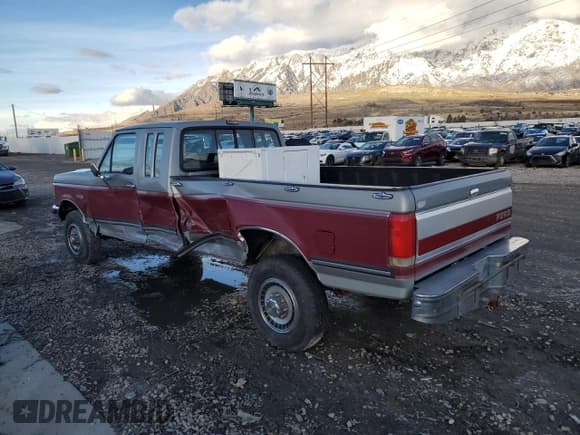 ✅ 1990 Ford F-250 • VIN: 1FTHX26H9LKA97005 • Лот: 86840874. Опубликован ранее на Copart с пробегом 111 275 миль. Бесплатный доступ к архиву аукционных продаж из США и подробный отчёт об истории автомобиля на DreamBid. Изображение 2.
