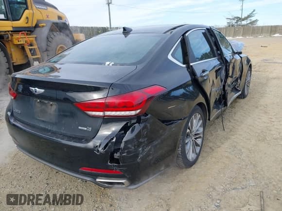 ✅ 2016 Hyundai Genesis 3.8L • VIN: KMHGN4JE4GU142321 • Lot: 41408220. Wystawiony na IAAI z przebiegiem 127 550 mil. Bezpłatny archiwum sprzedaży aukcyjnych z USA i szczegółowy raport historii pojazdu na DreamBid. Zdjęcie 4.