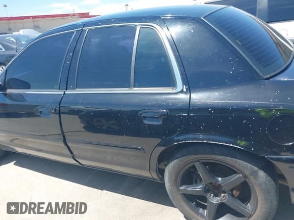 ✅ 2008 Ford Police Interceptor • VIN: 2FAHP71V58X160007 • Lot: 42807248. Wystawiony na IAAI z przebiegiem Nie podano. Bezpłatny archiwum sprzedaży aukcyjnych z USA i szczegółowy raport historii pojazdu na DreamBid. Zdjęcie 14.