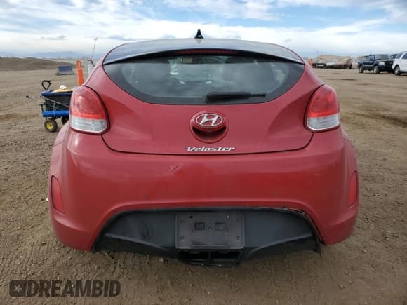 ✅ 2013 Hyundai Veloster w/Black Int • VIN: KMHTC6AD8DU146276 • Lot: 91920935. Wystawiony na Copart z przebiegiem 60 957 mil. Bezpłatny archiwum sprzedaży aukcyjnych z USA i szczegółowy raport historii pojazdu na DreamBid. Zdjęcie 6.