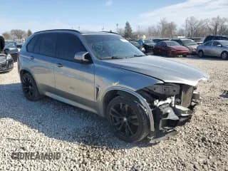 ✅ 2017 BMW X5 M • VIN: 5YMKT6C30H0X20717 • Lot: 48910235. Wystawiony na Copart z przebiegiem 67 640 mil. Bezpłatny archiwum sprzedaży aukcyjnych z USA i szczegółowy raport historii pojazdu na DreamBid. Zdjęcie 4.