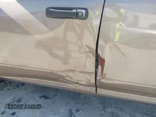 ✅ 2010 Dodge 1500 SLT • VIN: 1D7RB1GT9AS246547 • Lot: 41552098. Wystawiony na IAAI z przebiegiem 149 599 mil. Bezpłatny archiwum sprzedaży aukcyjnych z USA i szczegółowy raport historii pojazdu na DreamBid. Zdjęcie 6.