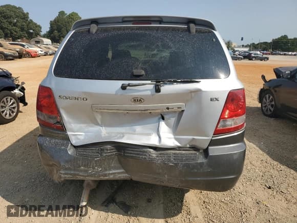 ✅ 2005 Kia Sorento LX • VIN: KNDJD733X55374259 • Лот: 70596894. Опубликован ранее на Copart с пробегом 162 889 миль. Бесплатный доступ к архиву аукционных продаж из США и подробный отчёт об истории автомобиля на DreamBid. Изображение 6.