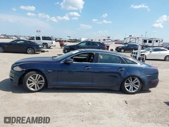 ✅ 2012 Jaguar XJ XJL • VIN: SAJWA2GB9CLV37898 • Lot: 43017835. Listed on IAAI with Not provided. Free auction sales archive from the USA and detailed vehicle history report at DreamBid. Image 14.