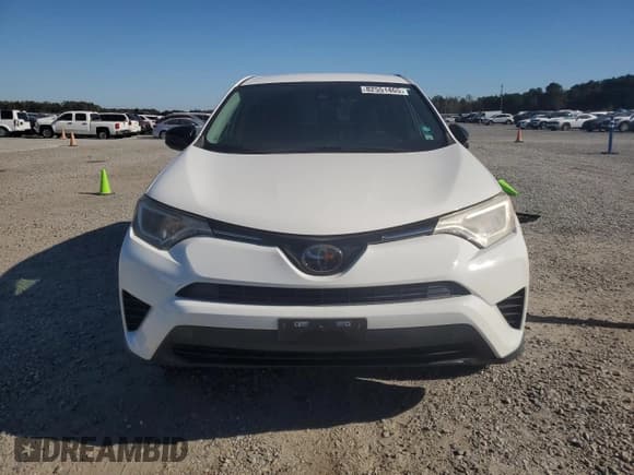 ✅ 2018 Toyota RAV4 LE • VIN: JTMBFREV6JJ204085 • Lot: 82551465. Listed on Copart with 53,871 mi. Free auction sales archive from the USA and detailed vehicle history report at DreamBid. Image 5.