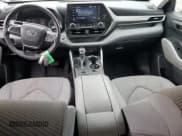 ✅ 2021 Toyota Highlander L • VIN: 5TDBZRBH1MS152006 • Lot: 90078215. Wystawiony na Copart z przebiegiem 56 781 mil. Bezpłatny archiwum sprzedaży aukcyjnych z USA i szczegółowy raport historii pojazdu na DreamBid. Zdjęcie 8.