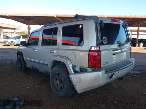 ✅ 2008 Jeep Commander Limited • VIN: 1J8HG58218C244292 • Lot: 43762883. Wystawiony na IAAI z przebiegiem Nie podano. Bezpłatny archiwum sprzedaży aukcyjnych z USA i szczegółowy raport historii pojazdu na DreamBid. Zdjęcie 3.