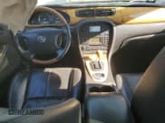 ✅ 2005 Jaguar S-Type • VIN: SAJWA01T45FN41090 • Лот: 77372884. Опубликован ранее на Copart с пробегом Не указан. Бесплатный доступ к архиву аукционных продаж из США и подробный отчёт об истории автомобиля на DreamBid. Изображение 8.