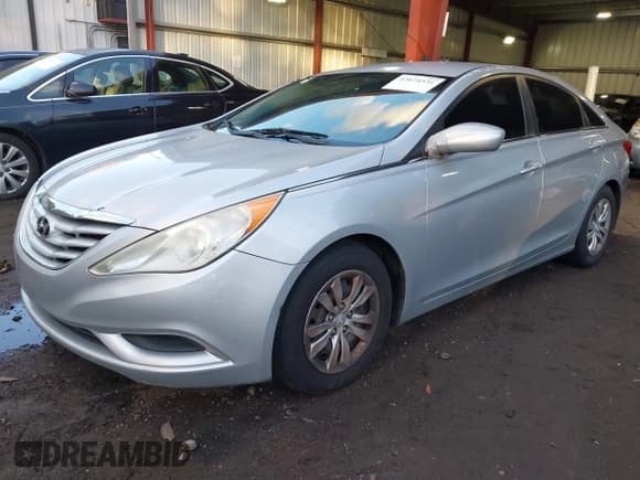 ✅ 2012 Hyundai Sonata GLS • VIN: 5NPEB4AC1CH315137 • Лот: 43674531. Опубликован ранее на IAAI с пробегом 265 191 миль. Бесплатный доступ к архиву аукционных продаж из США и подробный отчёт об истории автомобиля на DreamBid. Изображение 2.