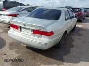 ✅ 2000 Toyota Camry LE • VIN: JT2BG22K1Y0398192 • Lot: 43728207. Wystawiony na IAAI z przebiegiem 370 608 mil. Bezpłatny archiwum sprzedaży aukcyjnych z USA i szczegółowy raport historii pojazdu na DreamBid. Zdjęcie 4.