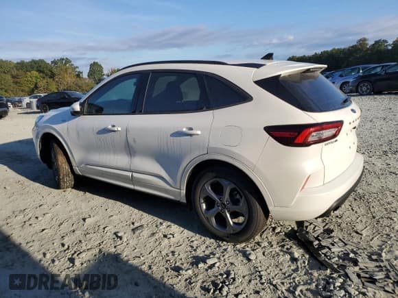 ✅ 2024 Ford Escape ST-Line Select • VIN: 1FMCU9NZ1RUA82593 • Lot: 70689485. Wystawiony na Copart z przebiegiem 12 720 mil. Bezpłatny archiwum sprzedaży aukcyjnych z USA i szczegółowy raport historii pojazdu na DreamBid. Zdjęcie 2.