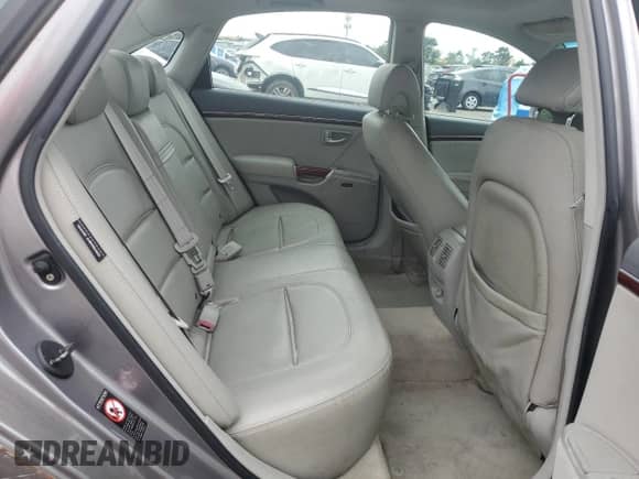 2007 Hyundai Azera SE с VIN KMHFC46F97A188781, выставлен на аукционе Copart как лот 66612805 с пробегом 144 099 миль миль и Списание • Salvage title. История ставок и продаж доступна на DreamBid. Изображение 10.