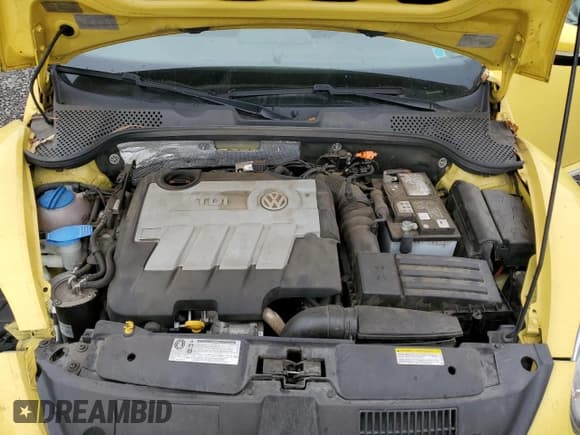 ✅ 2014 Volkswagen Beetle 2.0L TDI • VIN: 3VWJL7AT0EM609099 • Лот: 76802164. Опубликован ранее на Copart с пробегом Не указан. Бесплатный доступ к архиву аукционных продаж из США и подробный отчёт об истории автомобиля на DreamBid. Изображение 11.