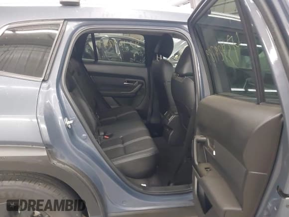 ✅ 2024 Mazda CX-50 S Preferred • VIN: 7MMVABBMXRN170509 • Lot: 43429789. Listed on IAAI with 20,723 mi. Free auction sales archive from the USA and detailed vehicle history report at DreamBid. Image 8.