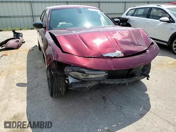 ✅ 2018 Dodge Charger SXT • VIN: 2C3CDXBG4JH135150 • Lot: 68839635. Wystawiony na Copart z przebiegiem 64 542 mil. Bezpłatny archiwum sprzedaży aukcyjnych z USA i szczegółowy raport historii pojazdu na DreamBid. Zdjęcie 14.