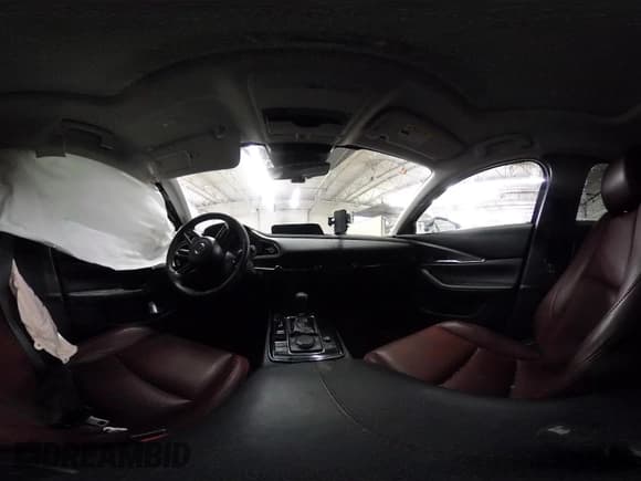 ✅ 2024 Mazda CX-30 S Preferred • VIN: 3MVDMBCM2RM637318 • Лот: 41347450. Опубликован ранее на IAAI с пробегом 9 326 миль. Бесплатный доступ к архиву аукционных продаж из США и подробный отчёт об истории автомобиля на DreamBid. Изображение 17.