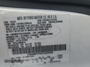 ✅ 2002 Lincoln Continental • VIN: 1LNHM97V42Y620508 • Лот: 42642755. Опубликован ранее на Copart с пробегом Не указан. Бесплатный доступ к архиву аукционных продаж из США и подробный отчёт об истории автомобиля на DreamBid. Изображение 12.