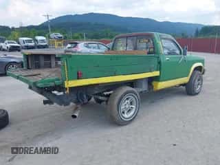 1992 Dodge Dakota z VIN 1B7GG26X5NS548579, wystawiony jako IAAI lot #42653796 z przebiegiem 271 083 mil mil oraz . Historia ofert i sprzedaży dostępna na DreamBid. Obrazek 4.