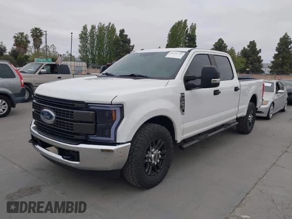 ✅ 2019 Ford F-250 XL • VIN: 1FT7W2A66KEF60607 • Лот: 42121732. Опубликован ранее на IAAI с пробегом 109 159 миль. Бесплатный доступ к архиву аукционных продаж из США и подробный отчёт об истории автомобиля на DreamBid. Изображение 6.