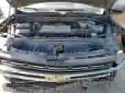 ✅ 2021 Chevrolet Suburban RST • VIN: 1GNSCEKD2MR379573 • Lot: 67044175. Wystawiony na Copart z przebiegiem 126 866 mil. Bezpłatny archiwum sprzedaży aukcyjnych z USA i szczegółowy raport historii pojazdu na DreamBid. Zdjęcie 12.