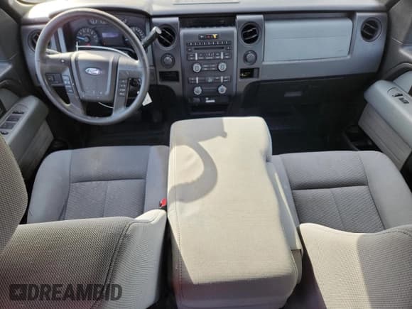 ✅ 2014 Ford F-150 XL • VIN: 1FTEX1EM5EKG17036 • Lot: 90709665. Listed on Copart with 121,747 mi. Free auction sales archive from the USA and detailed vehicle history report at DreamBid. Image 8.