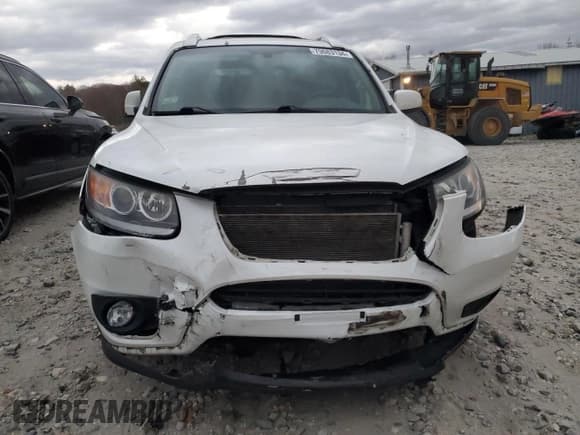 ✅ 2012 Hyundai Santa Fe Limited • VIN: 5XYZKDAG1CG118321 • Lot: 79683134. Listed on Copart with 178,410 mi. Free auction sales archive from the USA and detailed vehicle history report at DreamBid. Image 5.