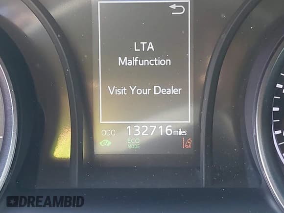 ✅ 2022 Toyota Camry Hybrid SE • VIN: 4T1G31AK4NU589111 • Лот: 42624013. Опубликован ранее на IAAI с пробегом 132 716 миль. Бесплатный доступ к архиву аукционных продаж из США и подробный отчёт об истории автомобиля на DreamBid. Изображение 15.