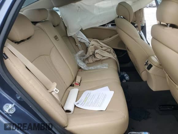 2015 Hyundai Genesis 3.8L z VIN KMHGN4JE8FU077813, wystawiony jako Copart lot #52880775 z przebiegiem 112 354 mil mil oraz Szkoda całkowita • Salvage title. Historia ofert i sprzedaży dostępna na DreamBid. Obrazek 10.