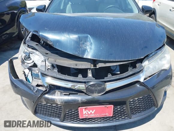 ✅ 2015 Toyota Camry SE • VIN: 4T1BF1FK6FU089933 • Lot: 43107993. Wystawiony na IAAI z przebiegiem 79 938 mil. Bezpłatny archiwum sprzedaży aukcyjnych z USA i szczegółowy raport historii pojazdu na DreamBid. Zdjęcie 6.