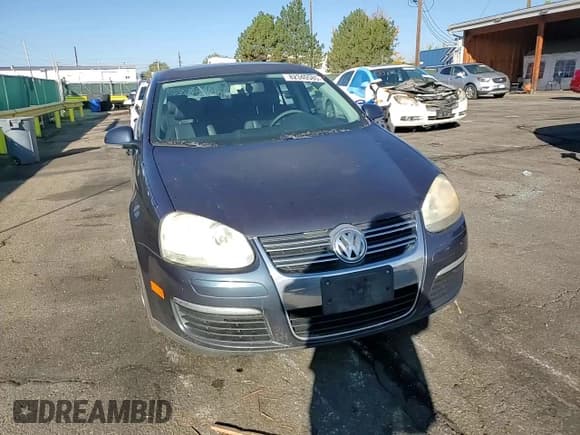 ✅ 2008 Volkswagen Jetta SE • VIN: 3VWRM71K88M078665 • Lot: 82340585. Listed on Copart with 170,684 mi. Free auction sales archive from the USA and detailed vehicle history report at DreamBid. Image 13.