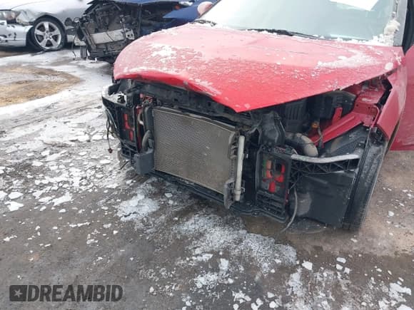 ✅ 2014 Hyundai Veloster • VIN: KMHTC6AD7EU195907 • Lot: 41548595. Wystawiony na IAAI z przebiegiem 106 349 mil. Bezpłatny archiwum sprzedaży aukcyjnych z USA i szczegółowy raport historii pojazdu na DreamBid. Zdjęcie 6.