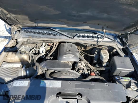 ✅ 2004 Chevrolet Silverado 1500 Work Truck • VIN: 1GCEC19V74E395837 • Лот: 82955004. Опубликован ранее на Copart с пробегом 277 584 миль. Бесплатный доступ к архиву аукционных продаж из США и подробный отчёт об истории автомобиля на DreamBid. Изображение 10.