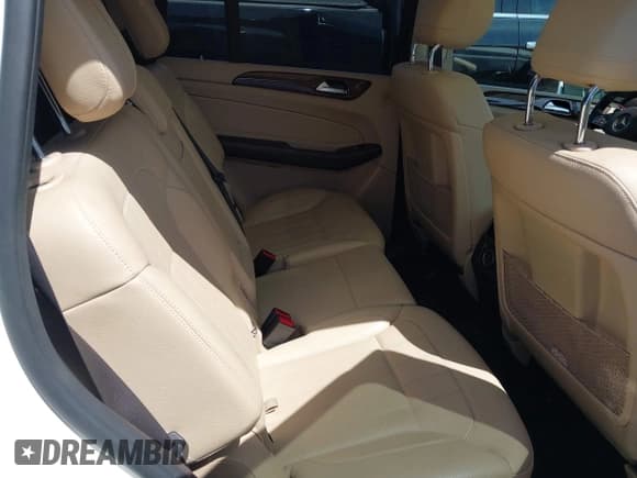 ✅ 2019 Mercedes-Benz GLS 450 • VIN: 4JGDF6EE8KB221629 • Lot: 42067651. Wystawiony na IAAI z przebiegiem 66 560 mil. Bezpłatny archiwum sprzedaży aukcyjnych z USA i szczegółowy raport historii pojazdu na DreamBid. Zdjęcie 8.