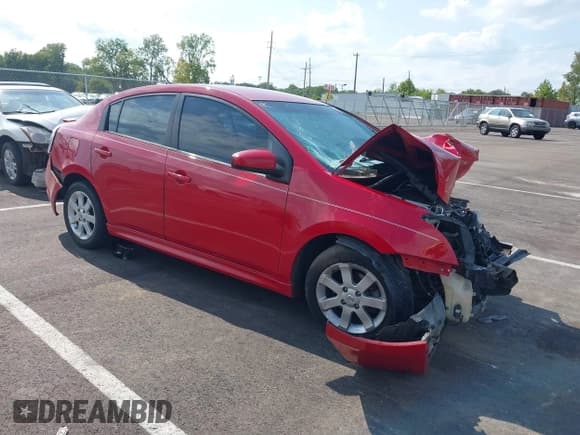 ✅ 2012 Nissan Sentra S • VIN: 3N1AB6AP7CL704851 • Lot: 43137415. Wystawiony na IAAI z przebiegiem Nie podano. Bezpłatny archiwum sprzedaży aukcyjnych z USA i szczegółowy raport historii pojazdu na DreamBid. Zdjęcie 1.