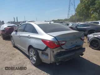 2013 Hyundai Sonata Limited with VIN 5NPEC4AC5DH587219, listed as a IAAI auction lot 43202000 with 114,959 mi miles and . Bid and sale history available at DreamBid. Image 3.