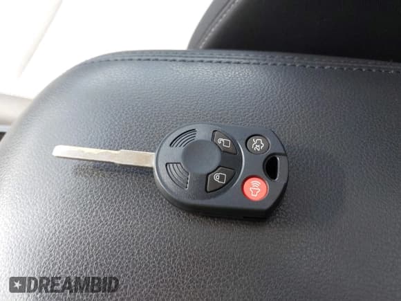 ✅ 2013 Ford Escape SE • VIN: 1FMCU0GX3DUA73538 • Lot: 42553358. Wystawiony na IAAI z przebiegiem 157 320 mil. Bezpłatny archiwum sprzedaży aukcyjnych z USA i szczegółowy raport historii pojazdu na DreamBid. Zdjęcie 11.