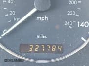 ✅ 2005 Mercedes-Benz M 350 • VIN: 4JGAB57E35A541974 • Lot: 43697193. Listed on IAAI with 327,784 mi. Free auction sales archive from the USA and detailed vehicle history report at DreamBid. Image 15.