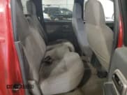 ✅ 2005 Chevrolet Colorado 1SE LS Z71 • VIN: 1GCDT136758209422 • Лот: 82656065. Опубликован ранее на Copart с пробегом 181 362 миль. Бесплатный доступ к архиву аукционных продаж из США и подробный отчёт об истории автомобиля на DreamBid. Изображение 10.