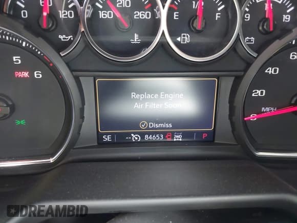 ✅ 2021 Chevrolet Suburban LT • VIN: 1GNSKCKD8MR431554 • Lot: 42774823. Wystawiony na IAAI z przebiegiem 84 653 mil. Bezpłatny archiwum sprzedaży aukcyjnych z USA i szczegółowy raport historii pojazdu na DreamBid. Zdjęcie 15.