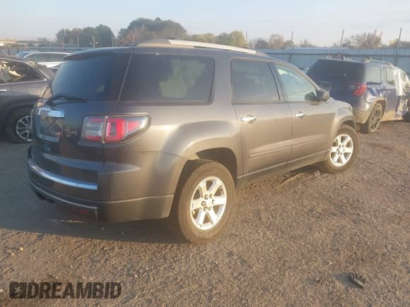 ✅ 2014 GMC Acadia SLE • VIN: 1GKKRPKD6EJ184907 • Lot: 43720888. Listed on IAAI with Not provided. Free auction sales archive from the USA and detailed vehicle history report at DreamBid. Image 4.