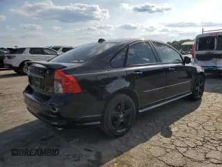 ✅ 2010 Volvo S40 R-Design • VIN: YV1672MH8A2500957 • Lot: 70911124. Listed on Copart with 134,322 mi. Free auction sales archive from the USA and detailed vehicle history report at DreamBid. Image 3.