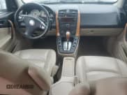 ✅ 2006 Saturn VUE • VIN: 5GZCZ53456S849440 • Lot: 46906485. Wystawiony na Copart z przebiegiem 188 328 mil. Bezpłatny archiwum sprzedaży aukcyjnych z USA i szczegółowy raport historii pojazdu na DreamBid. Zdjęcie 8.