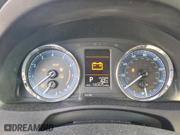 ✅ 2018 Toyota Corolla XLE • VIN: 5YFBURHE0JP814495 • Lot: 91966555. Wystawiony na Copart z przebiegiem 180 435 mil. Bezpłatny archiwum sprzedaży aukcyjnych z USA i szczegółowy raport historii pojazdu na DreamBid. Zdjęcie 9.