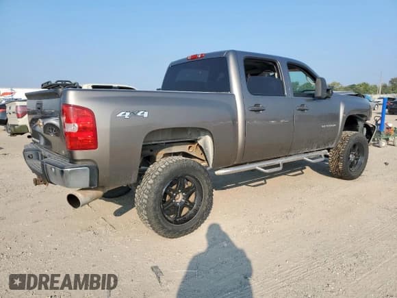 ✅ 2012 Chevrolet Silverado 1500 LT • VIN: 3GCUKSE2XCG211871 • Lot: 81044195. Listed on Copart with 124,274 mi. Free auction sales archive from the USA and detailed vehicle history report at DreamBid. Image 3.